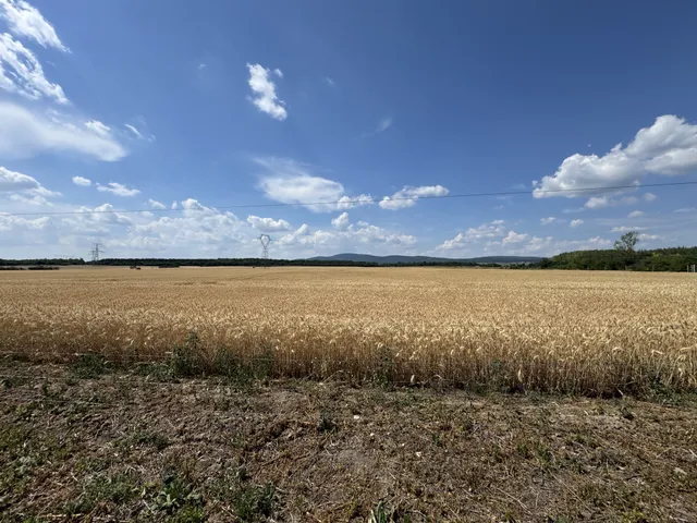 Eladó telek Veszprém 4103 nm