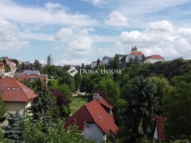 Eladó ház Veszprém, Dózsaváros 180 nm