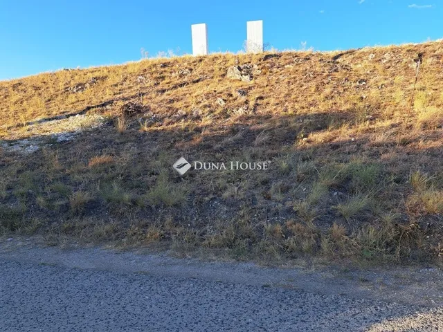 Eladó telek Öskü 1252 nm
