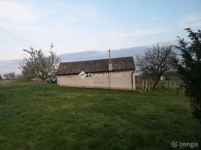 Eladó mezőgazdasági ingatlan Berhida 30 nm