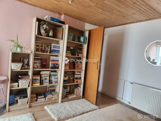 Eladó ház Balatonfűzfő 200 nm