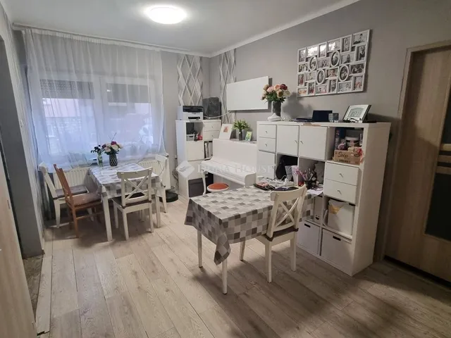 Eladó ház Bakonybél 196 nm