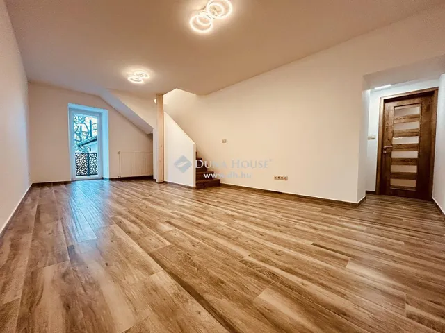 Eladó ház Révfülöp 203 nm