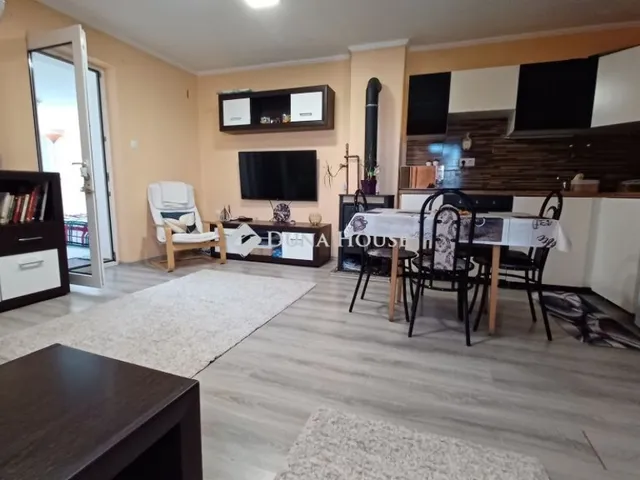 Eladó ház Csopak 106 nm