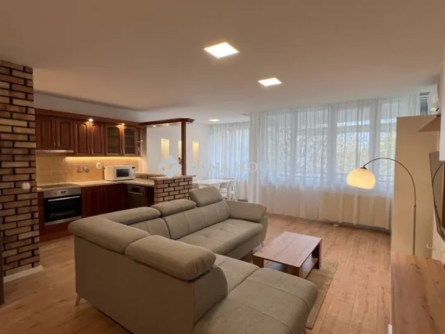 Kiadó lakás Balatonfüred 85 nm