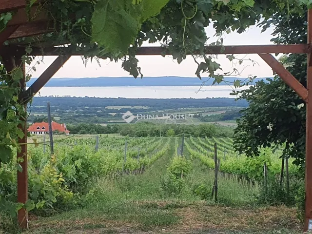 Eladó üdülő és hétvégi ház Mencshely 163 nm