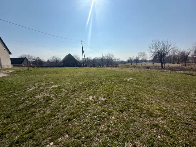 Eladó telek Örvényes 925 nm