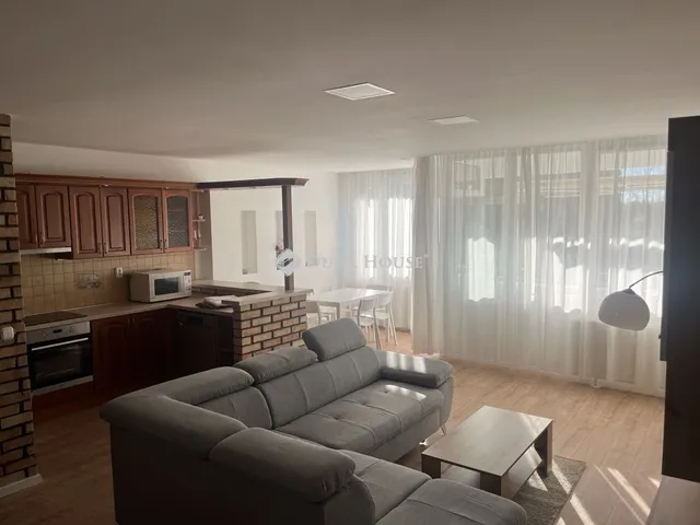 Kiadó lakás Balatonfüred 85 nm