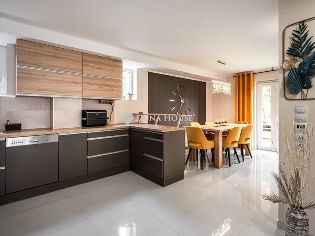 Eladó ház Balatonalmádi 232 nm