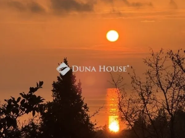 Eladó ház Balatonalmádi 232 nm