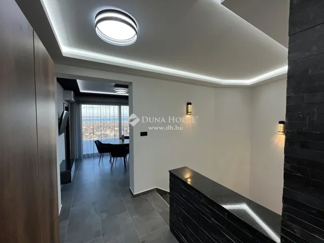 Eladó ház Balatonalmádi 438 nm