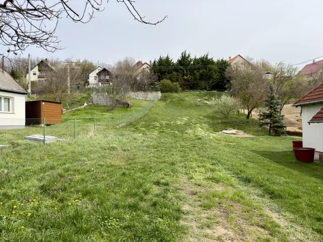 Eladó telek Balatonfüred 814 nm