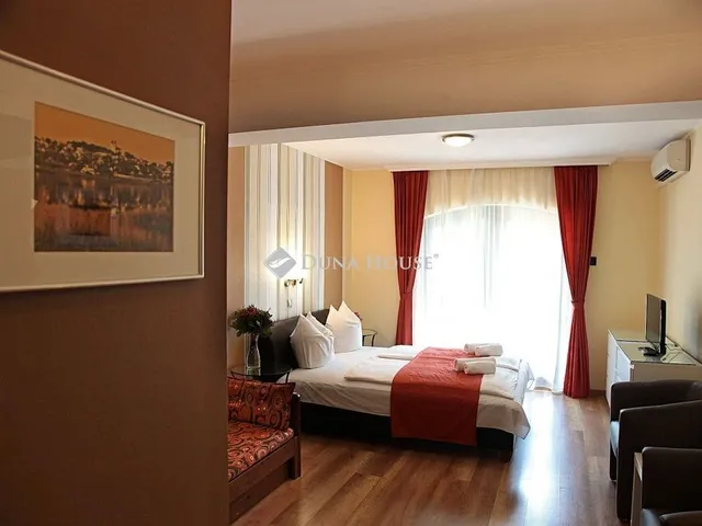 Eladó kereskedelmi és ipari ingatlan Tihany 694 nm