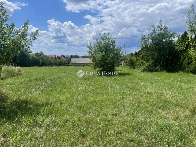 Eladó telek Cserszegtomaj 1833 nm
