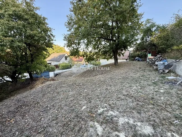 Eladó telek Balatonkenese 1784 nm