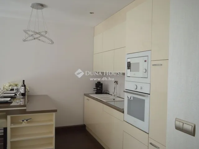 Kiadó lakás Debrecen, Nagyerdő 42 nm
