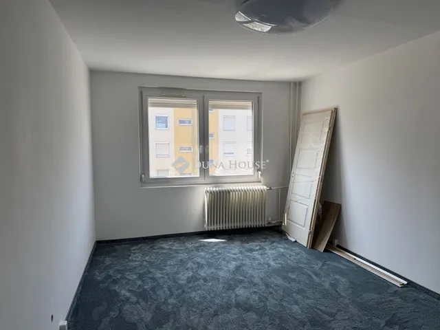 Eladó lakás Debrecen, Vénkert 55 nm