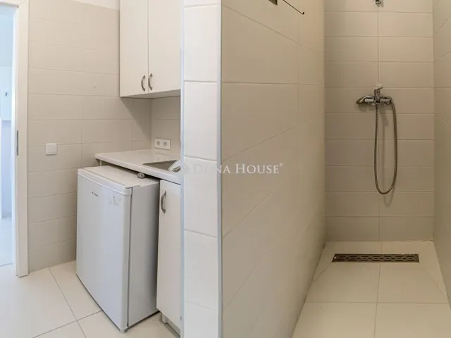 Kiadó kereskedelmi és ipari ingatlan Debrecen 68 nm