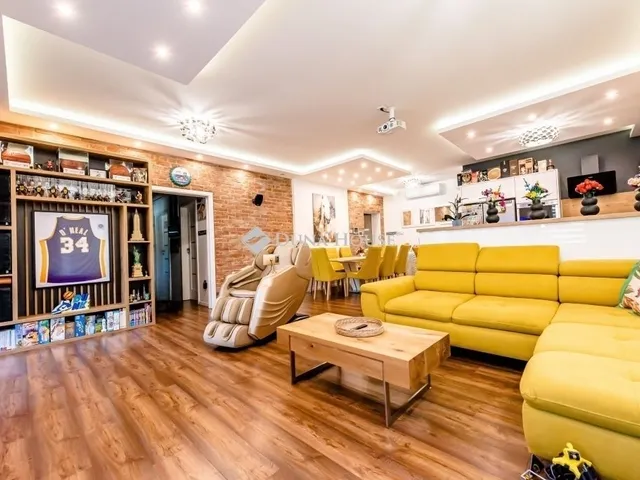 Eladó ház Debrecen, Csapókert 200 nm