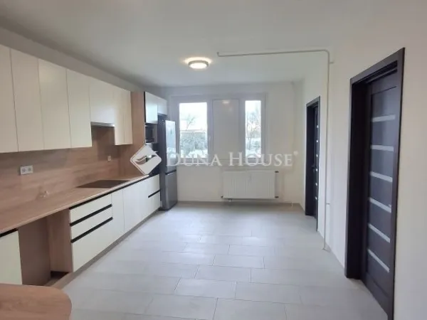 Eladó lakás Debrecen, Tócóskert 72 nm