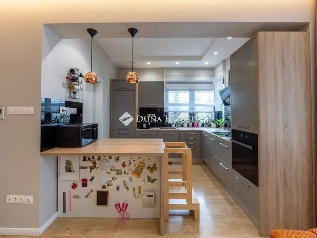 Eladó ház Debrecen, Hatvan utcai kert 206 nm