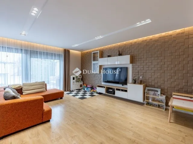 Eladó ház Debrecen, Hatvan utcai kert 206 nm