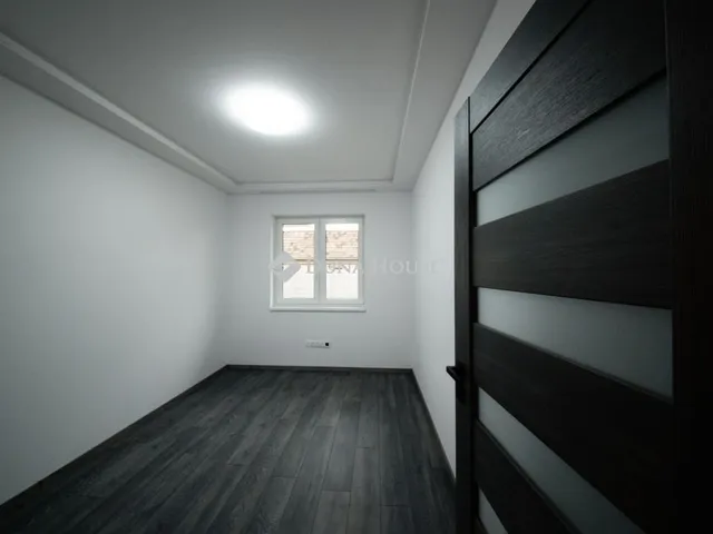 Eladó ház Mikepércs 141 nm