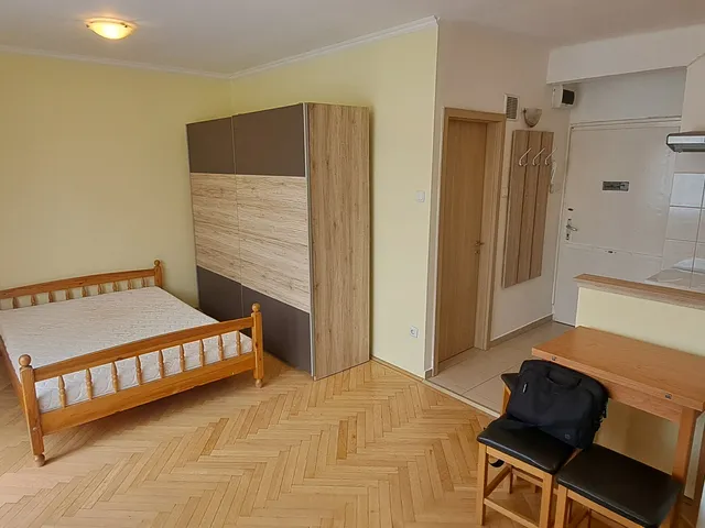 Kiadó lakás Székesfehérvár, Íróutcák 27 nm