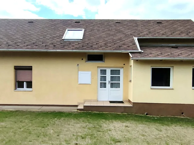 Eladó ház Székesfehérvár, Maroshegy 84 nm