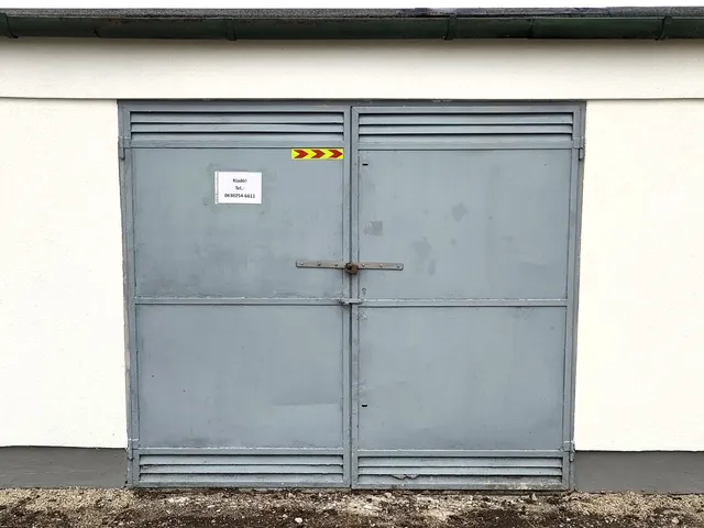 Kiadó garázs Székesfehérvár 18 nm