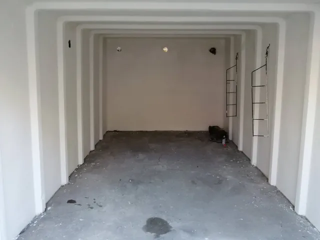 Eladó garázs Székesfehérvár, Belváros 15 nm