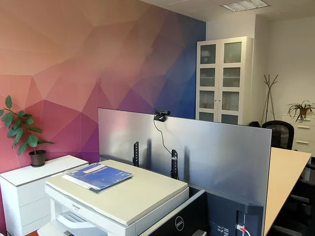 Kiadó kereskedelmi és ipari ingatlan Székesfehérvár, Belváros, Távírda 64 nm