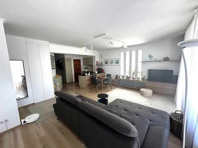 Eladó lakás Székesfehérvár, Prohászka, Károly János utca  85 nm