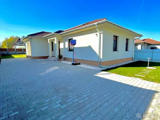 Eladó ház Lajosmizse 104 nm