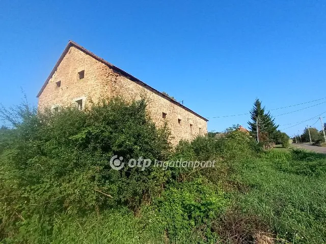 Eladó üdülő és hétvégi ház Salgótarján 170 nm