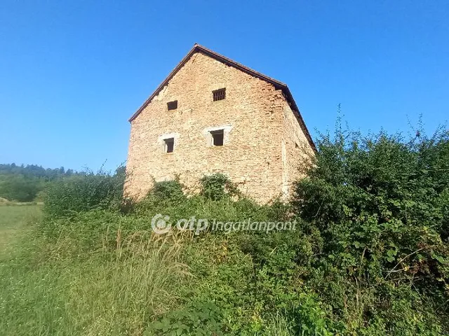 Eladó üdülő és hétvégi ház Salgótarján 170 nm