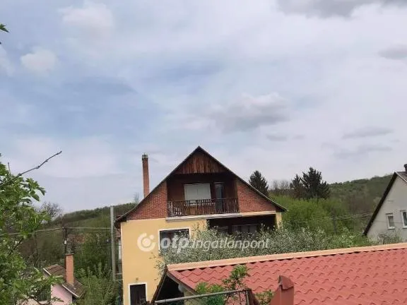 Eladó ház Etes 170 nm