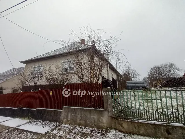 Eladó ház Cered 120 nm