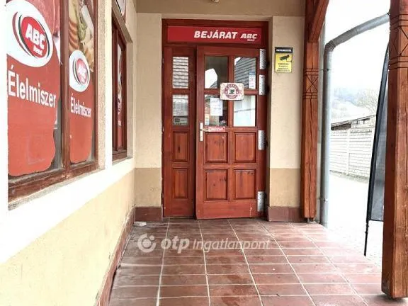 Eladó ház Kazár 311 nm