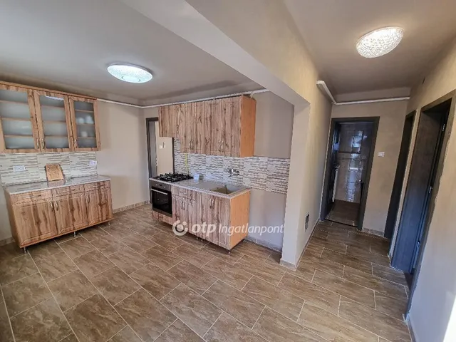 Eladó ház Bátonyterenye 185 nm