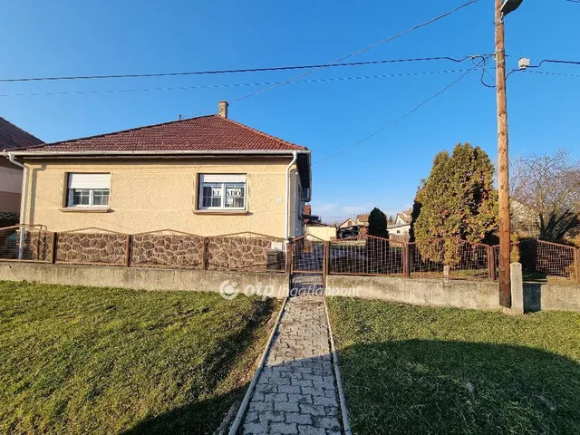 Eladó ház Bátonyterenye 185 nm