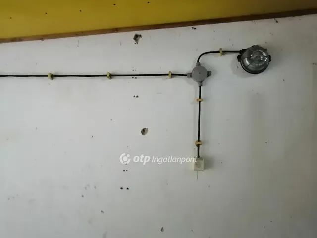 Eladó garázs Salgótarján 18 nm