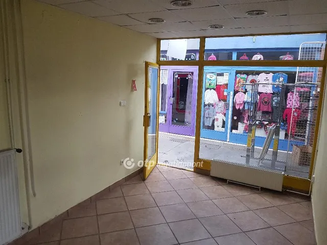 Eladó kereskedelmi és ipari ingatlan Salgótarján 19 nm