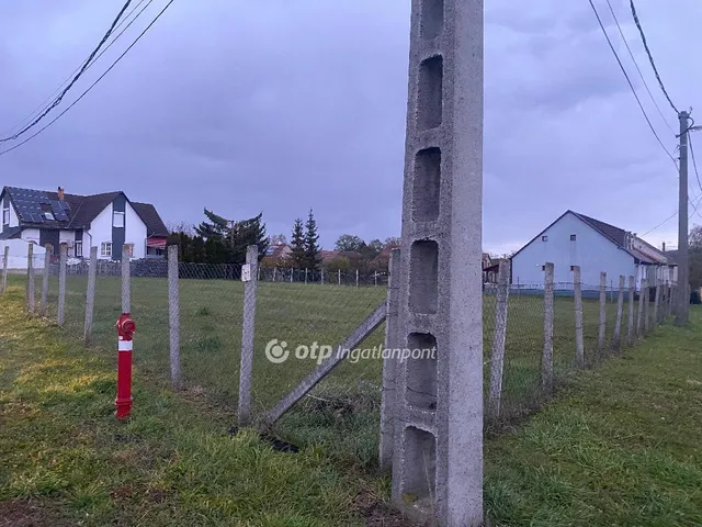 Eladó telek Magyarnándor 619 nm