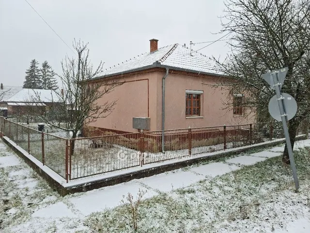 Eladó ház Balassagyarmat 81 nm