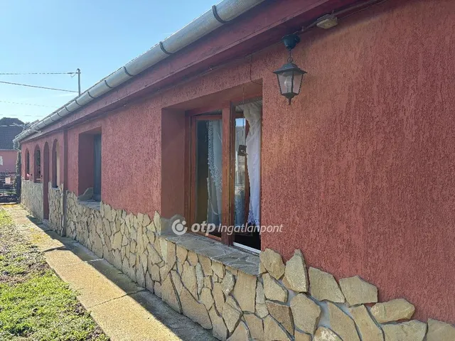 Eladó ház Cserhátsurány 74 nm