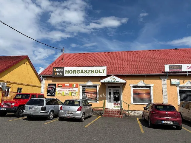 Eladó kereskedelmi és ipari ingatlan Balassagyarmat 136 nm
