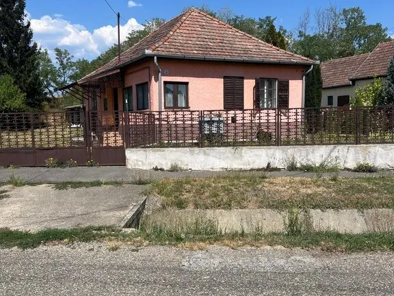 Eladó ház Pétervására 71 nm