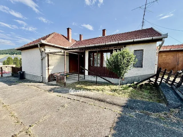 Eladó ház Bátonyterenye 80 nm