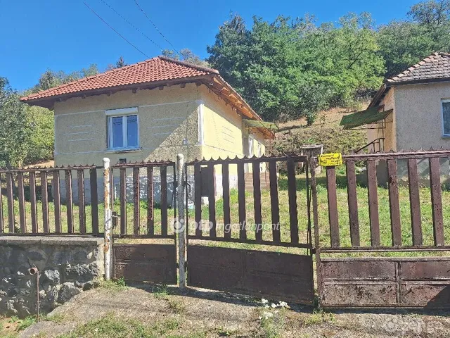 Eladó ház Bárna 52 nm